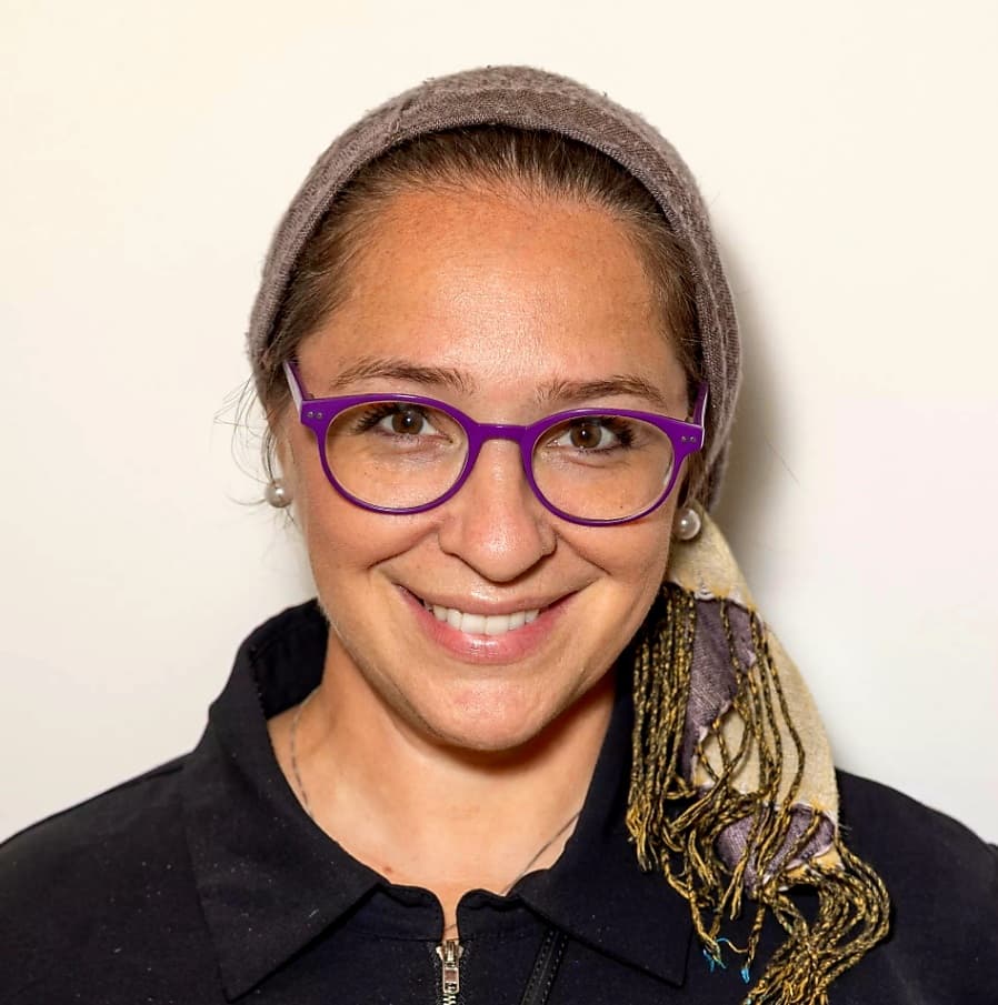 Sola Rose Delshadfar - Founder